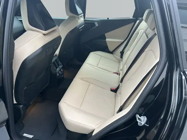 BMW X3 view 10
