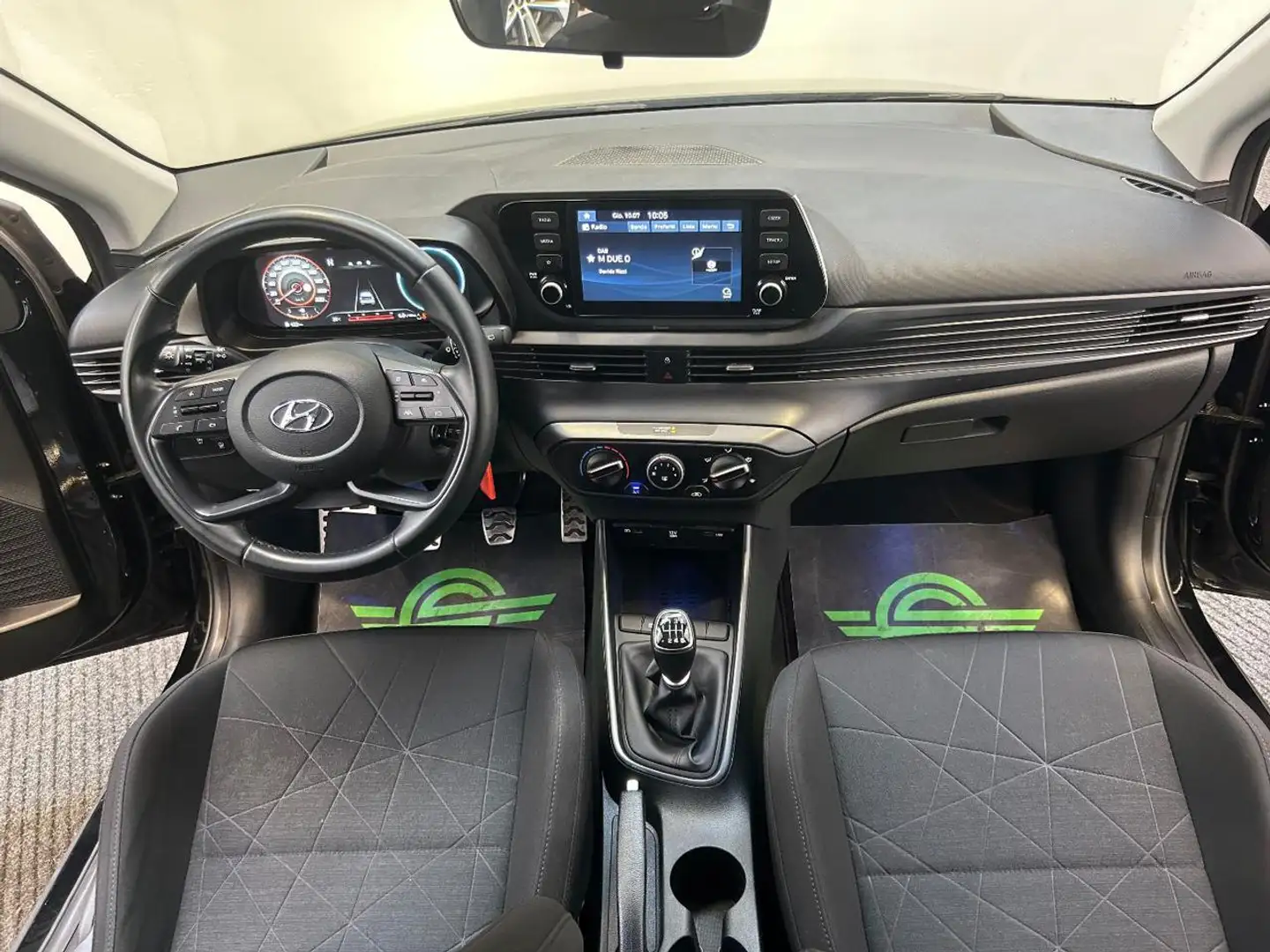 Hyundai BAYON 1.0 Hybrid 48V XLine NEOPAT.|CARPLAY|RETROCAMERA! Чорний - 2