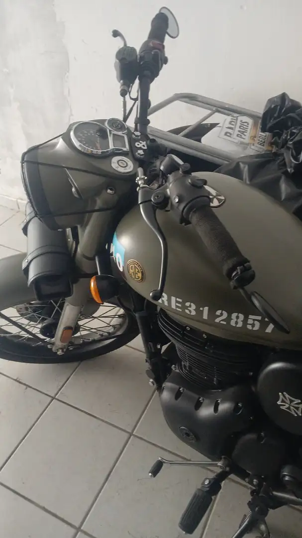Royal Enfield Meteor 350 Verde - 2