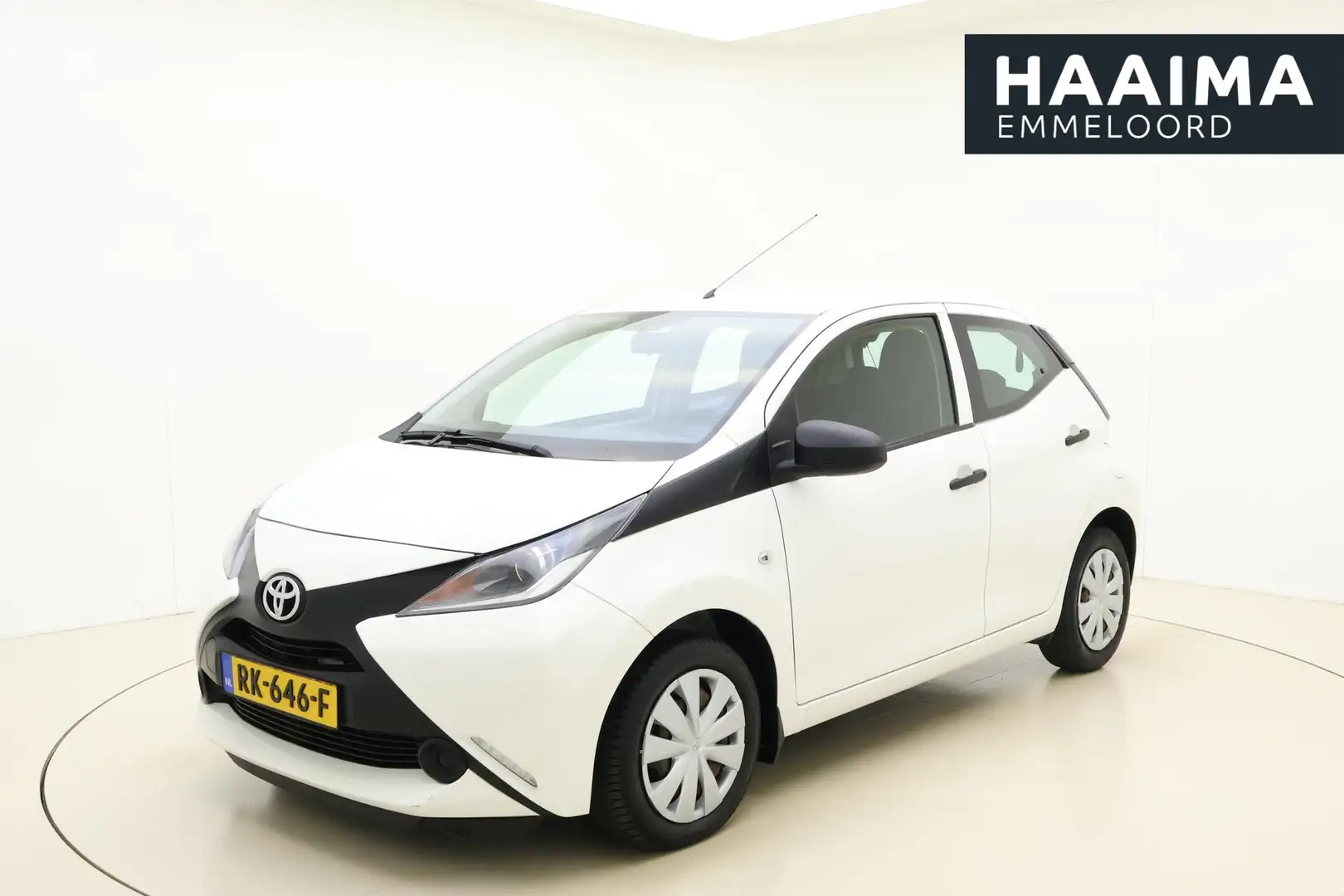 Toyota Aygo 1.0 VVT-i x-fun | Airco | 5 Deuren | Zuinige motor Wit - 1