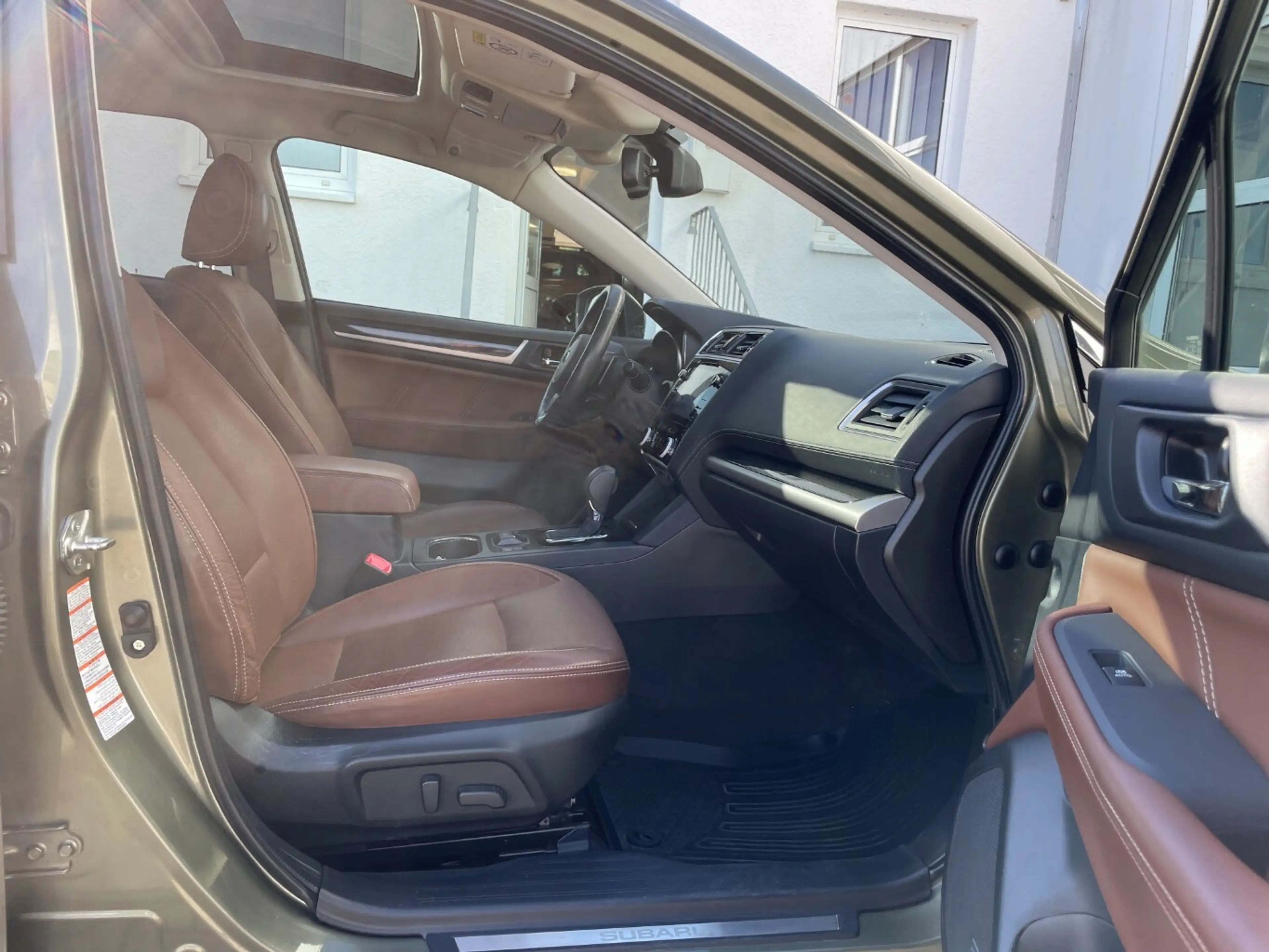Subaru OUTBACK 2.5i *Sport*LED*NAVI*H&K*AHZV — photo 14