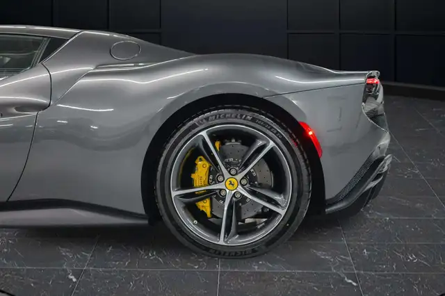 Ferrari 296 GTB 2024 — photo 7