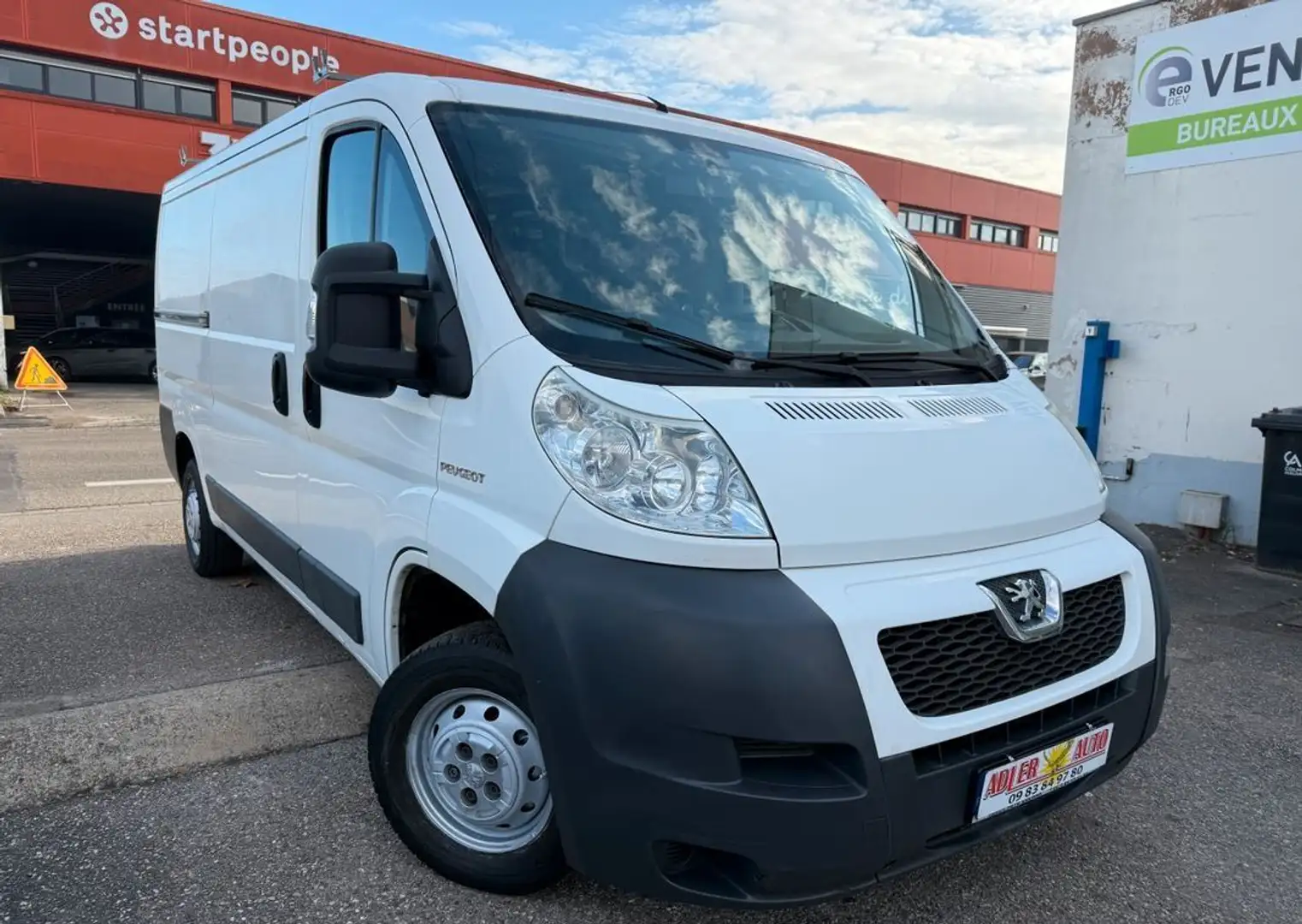 Peugeot Boxer 2.2L HDI L2H2 3place 120ch 1ére MAIN Blanc - 1