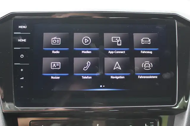 Volkswagen Passat view 19
