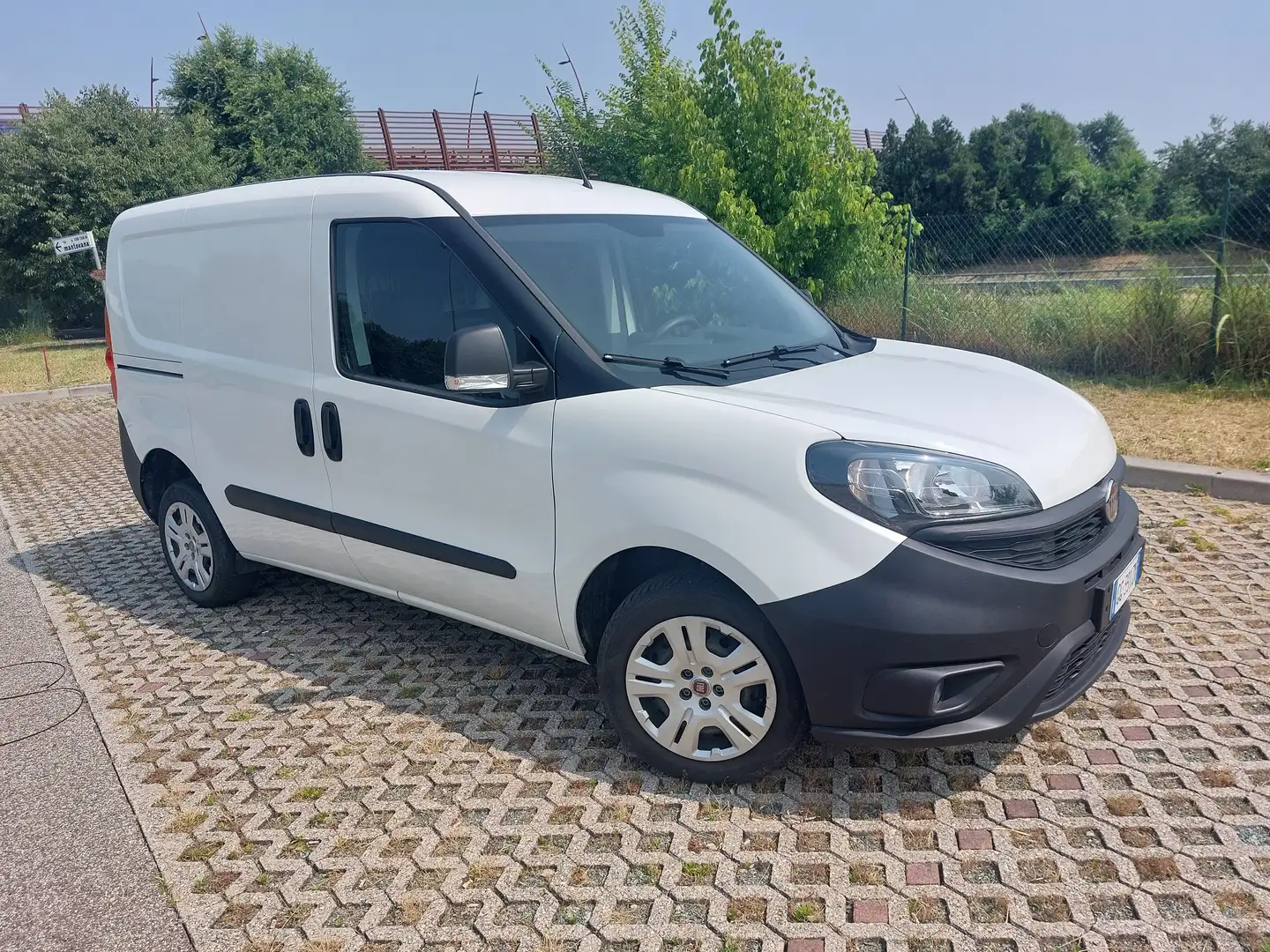 Fiat Doblo CARGO 4P /2021 CH1 LOUNGE 1.3 MJET 95CV E6D SeS Blanc - 1