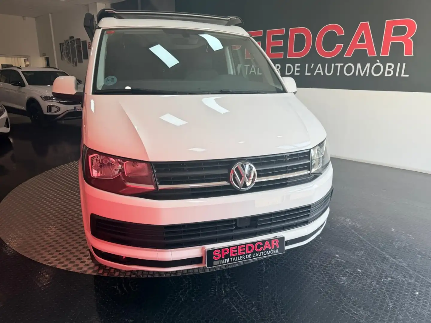 Volkswagen T5 California 2.0TDI BMT Beach 75kw Blanco - 1