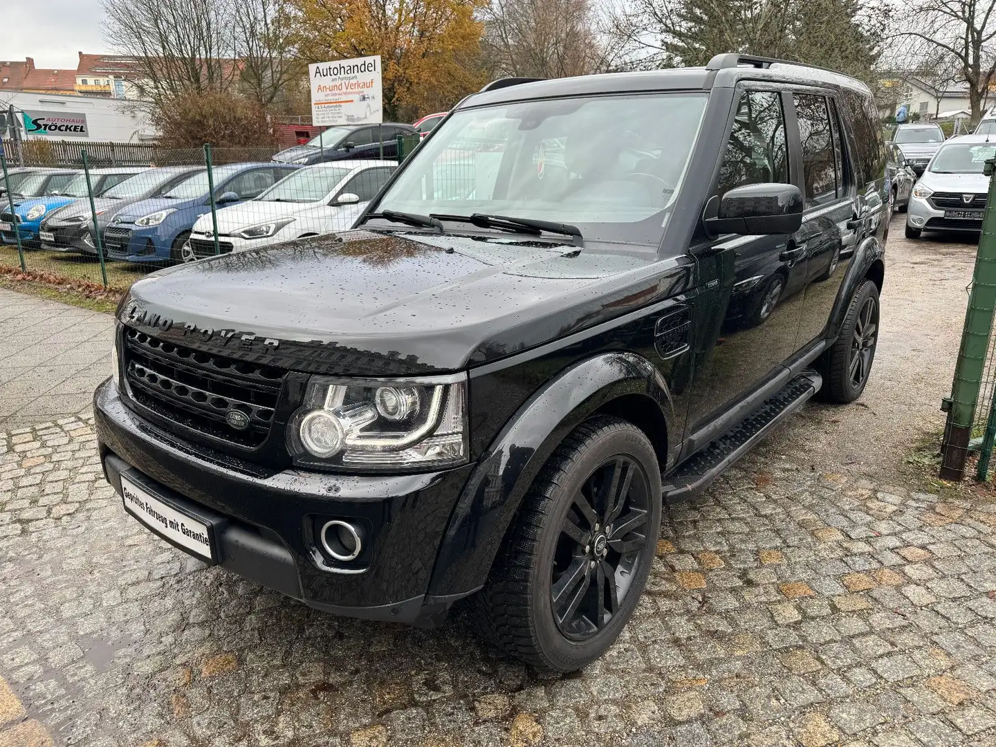 Land Rover Discovery 4 TDV6 SE Black Edition Schwarz - 1