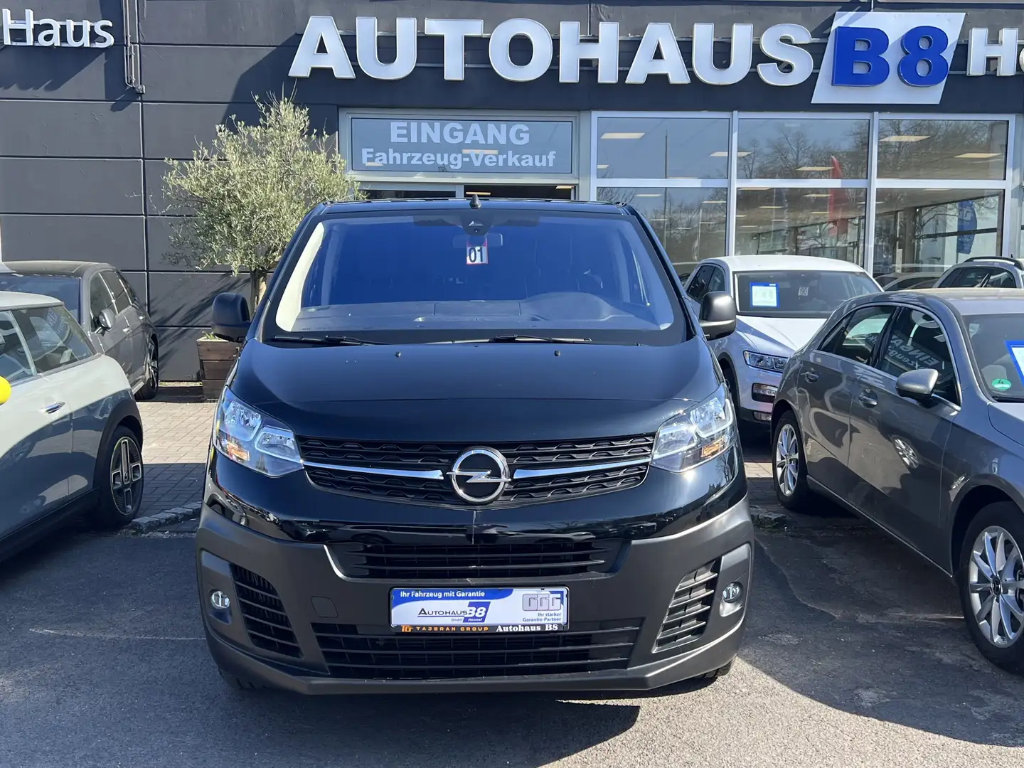 Opel Vivaro M*Selection*6-Sitzer*DAB*R.Cam*SHZ Schwarz - 2