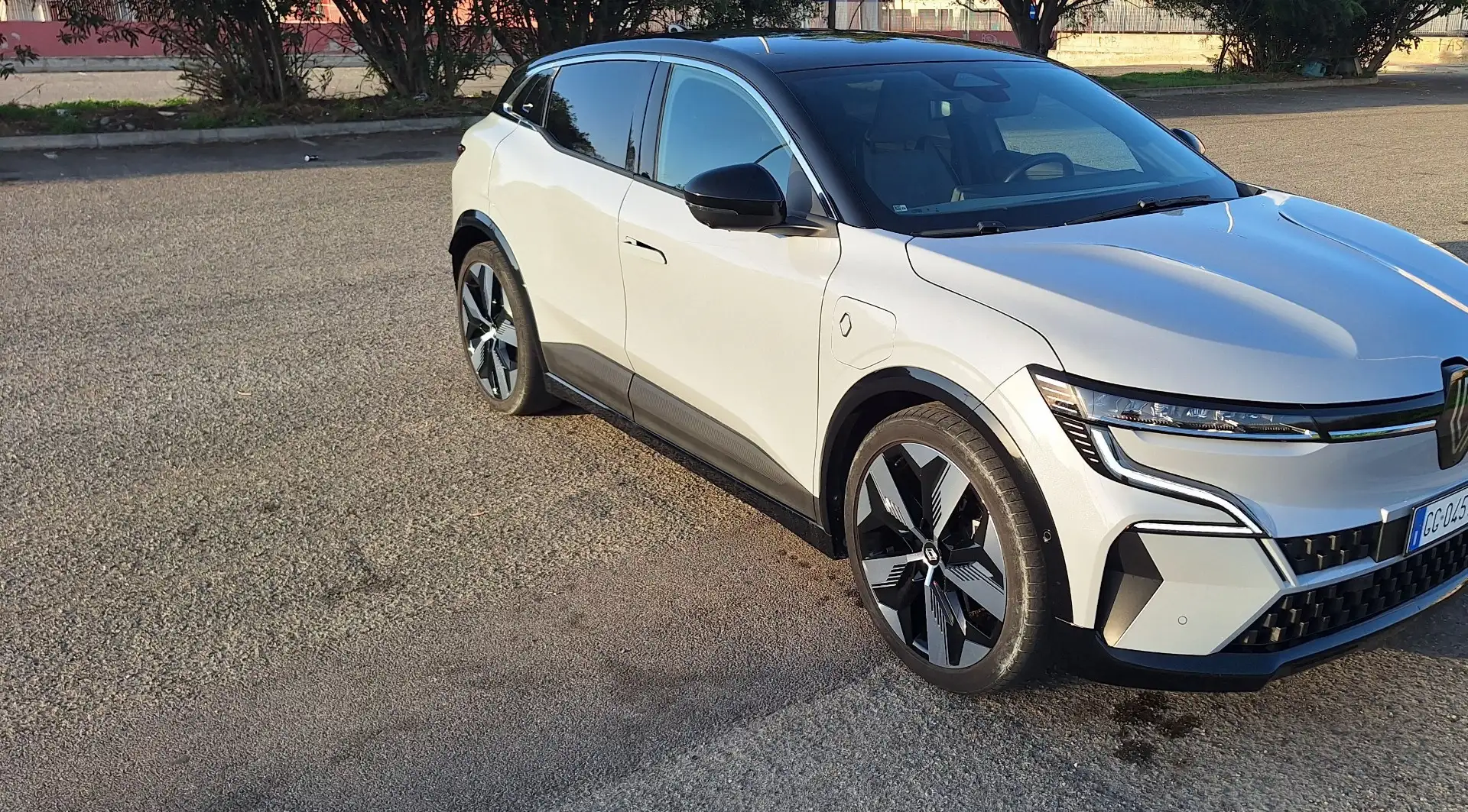 Renault Megane E-Tech techno - 1