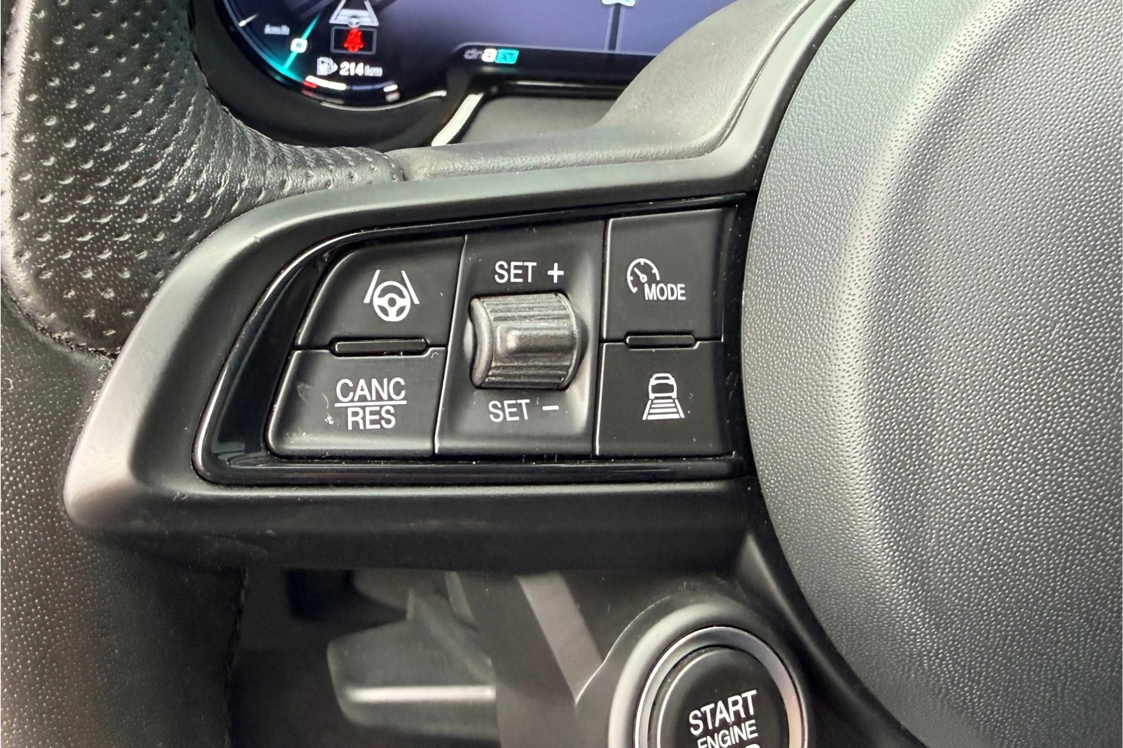 Alfa Romeo Tonale 1.3T PHEV 280PK Edizione Speciale PANO 20" — photo 7
