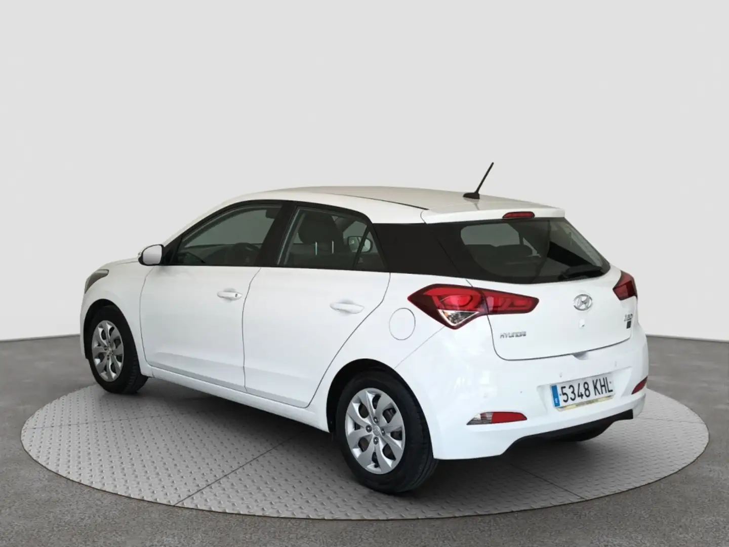 Hyundai i20 1.4 MPI Link Aut. Blanco - 2