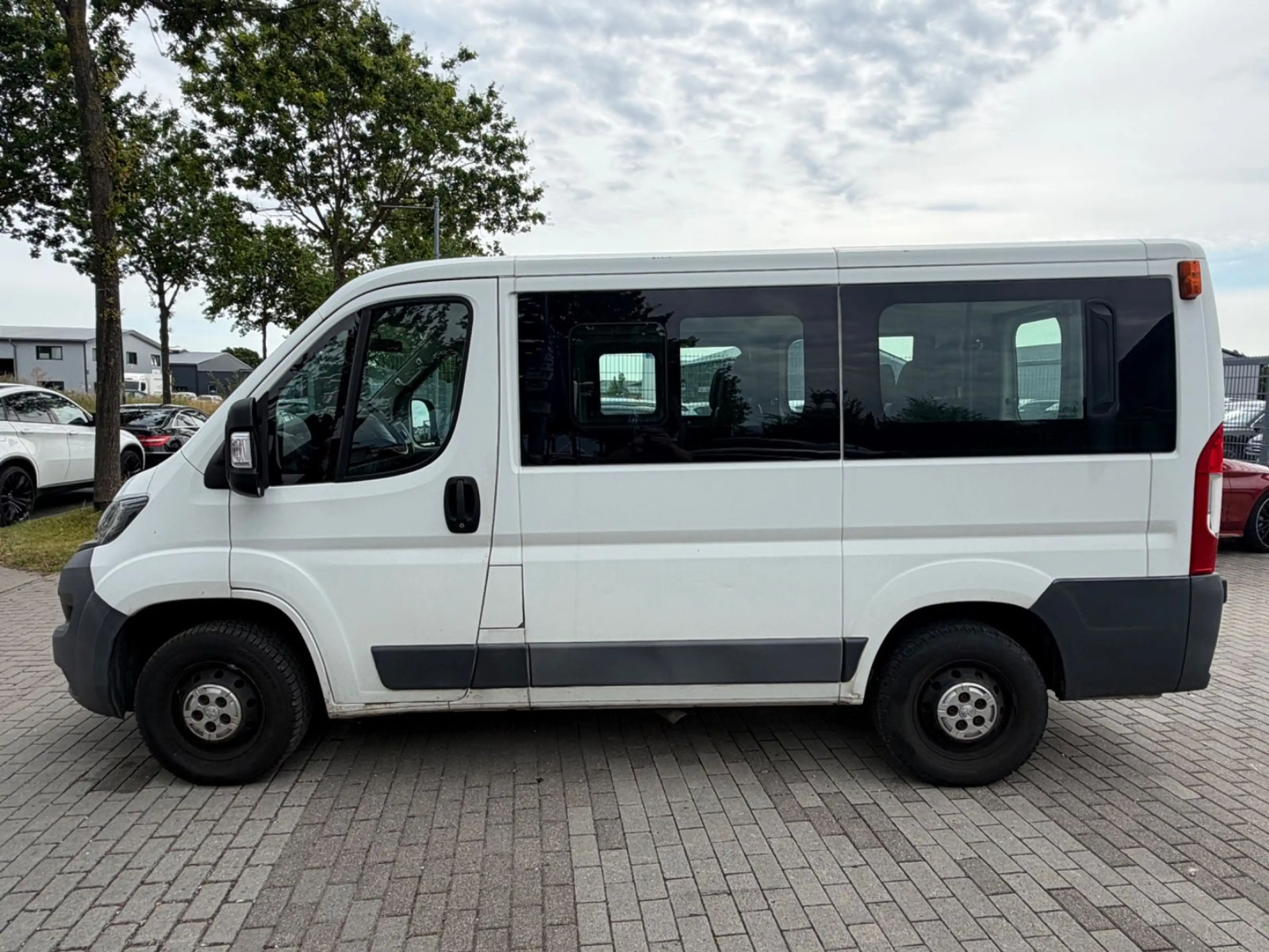 Peugeot Boxer 330 L1H1 Active Blue-HDi 110 Kamera 9-Sitz — photo 10