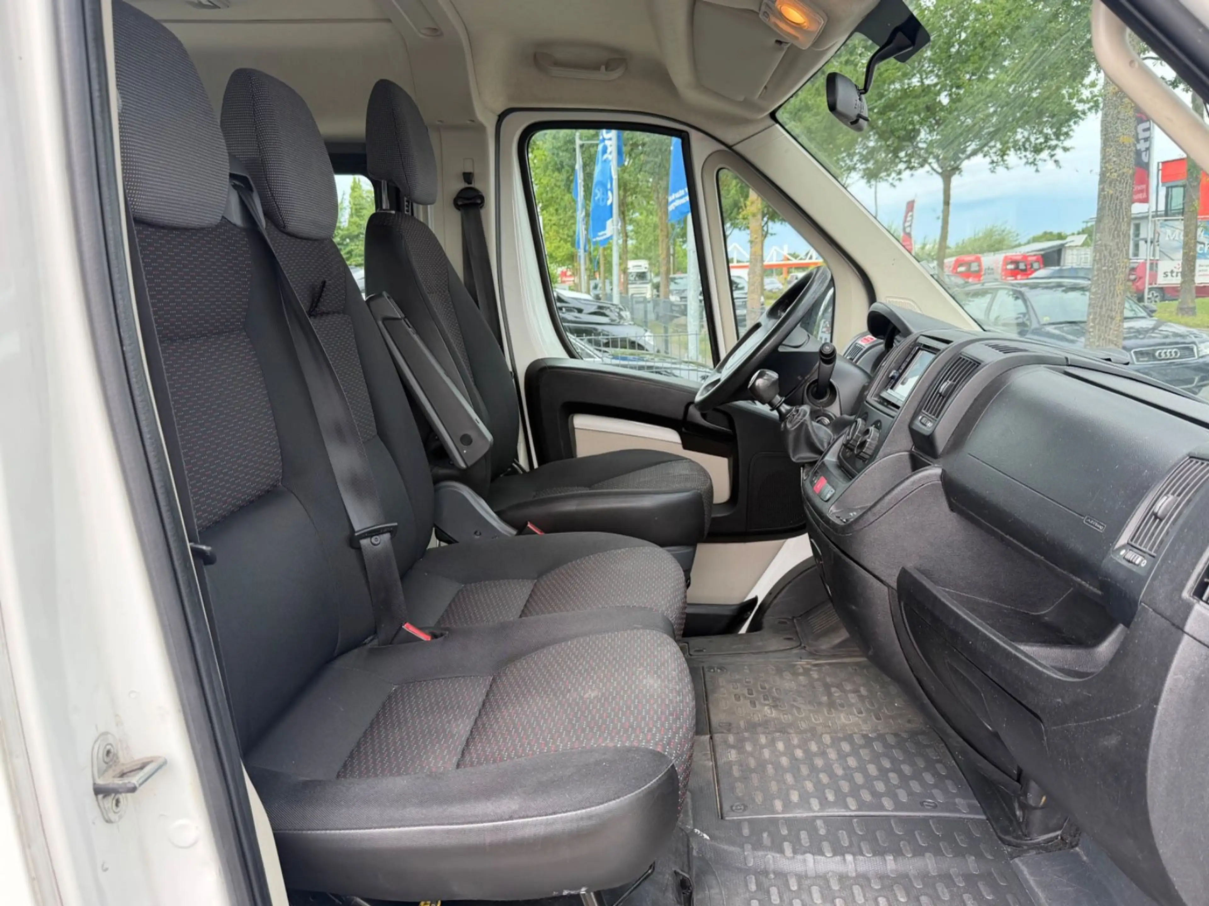 Peugeot Boxer 330 L1H1 Active Blue-HDi 110 Kamera 9-Sitz — photo 13