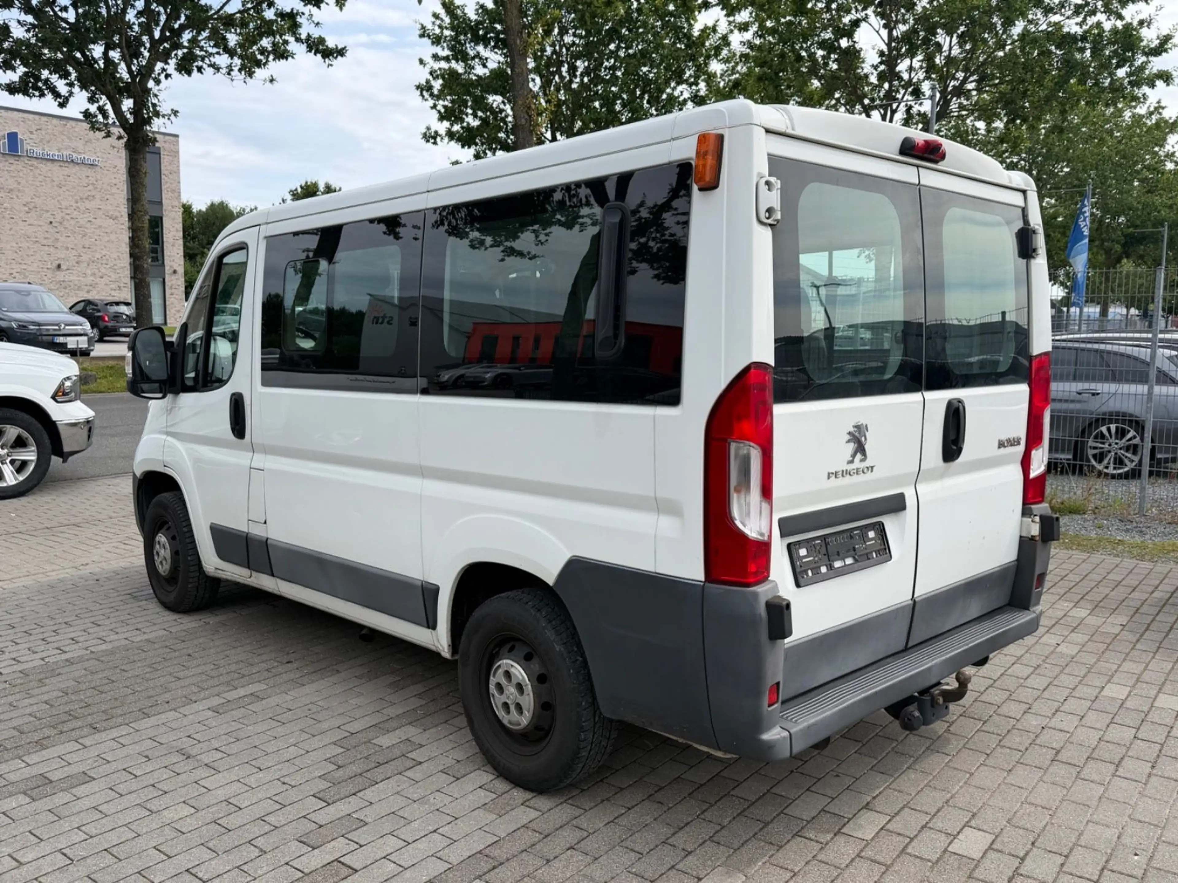 Peugeot Boxer 330 L1H1 Active Blue-HDi 110 Kamera 9-Sitz — photo 9