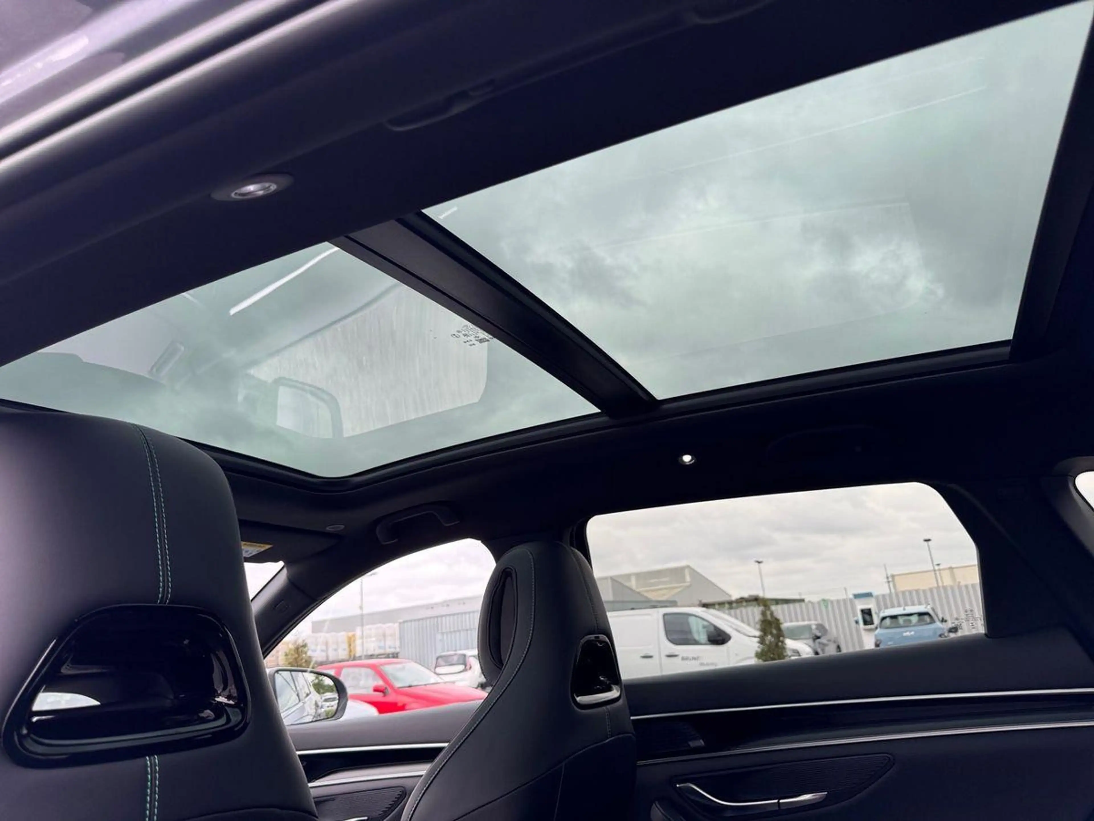 BYD Seal U DM-i 1.5 PHEV Boost Leder Pano Navi — photo 15