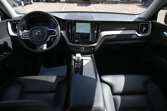 Volvo XC60 view 13