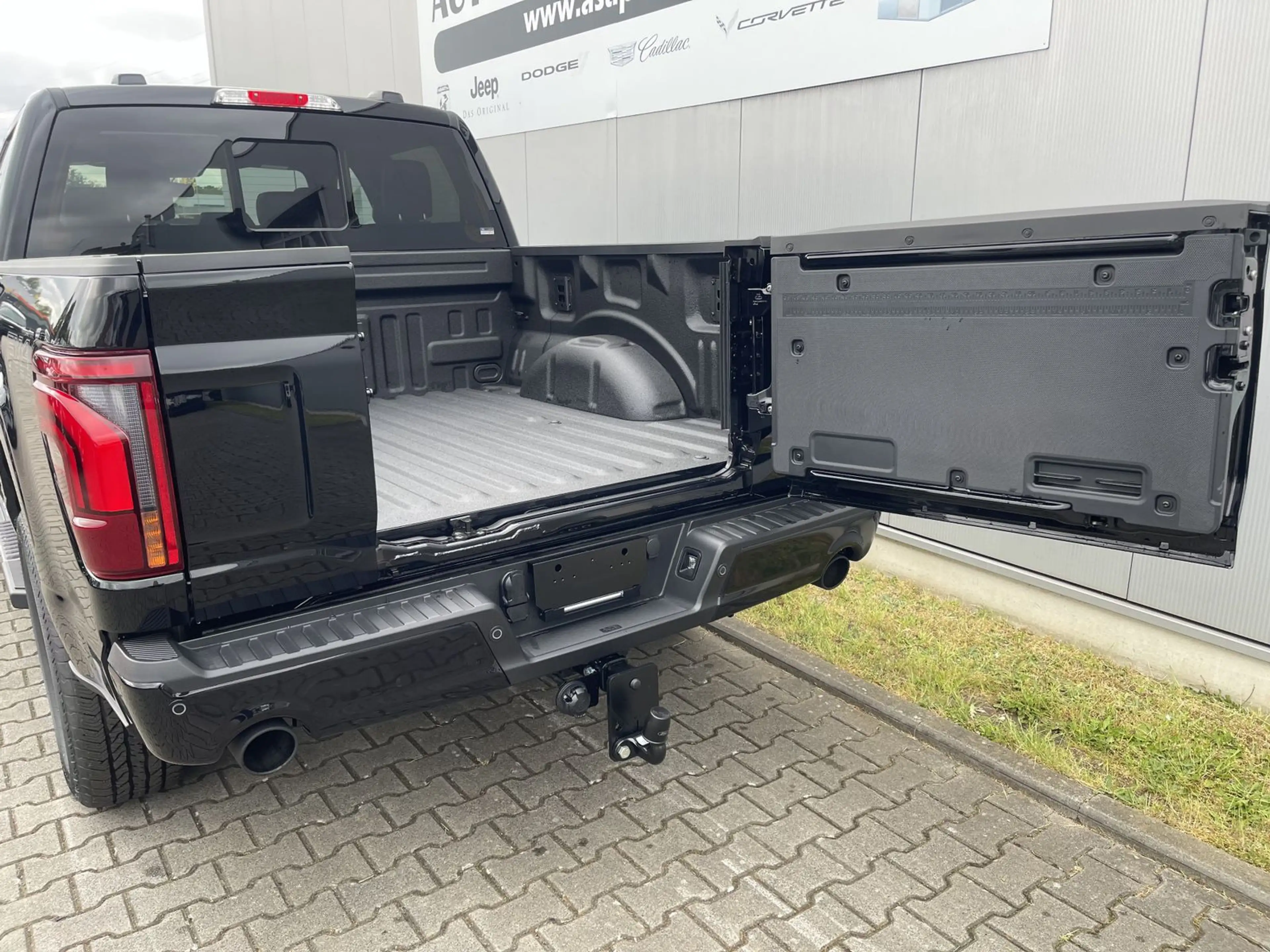 Ford F 150 Super Crew Lariat Black Edition 5,0 V8 — photo 6