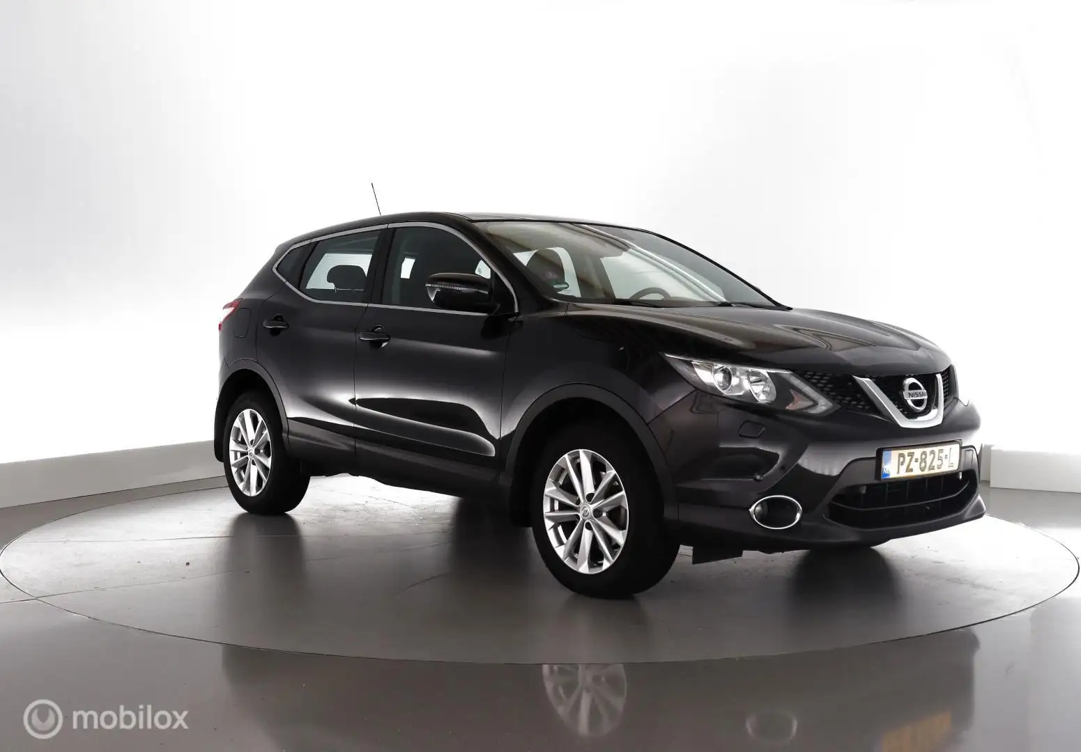 Nissan Qashqai 1.6 163PK Acenta trekhaak|nav|cam|ecc|stoelverw.|l Zwart - 2