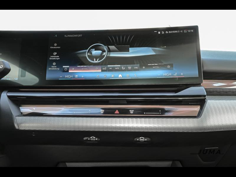 BMW 550 e - xDrive Touring - M Pack — photo 10