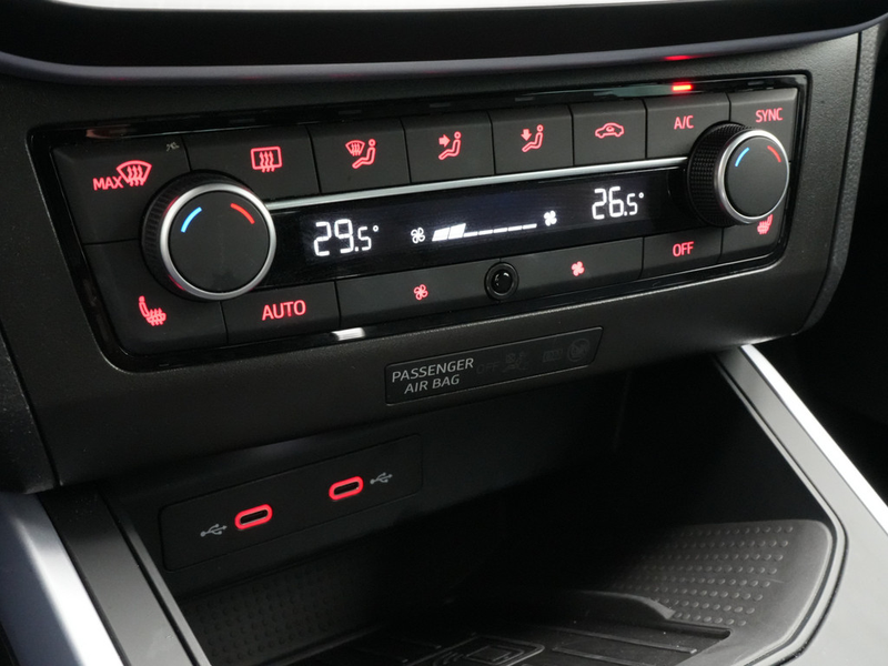 SEAT Arona FR DSG NAVI VIRT KAM SHZ CARPLAY LED PD — photo 7