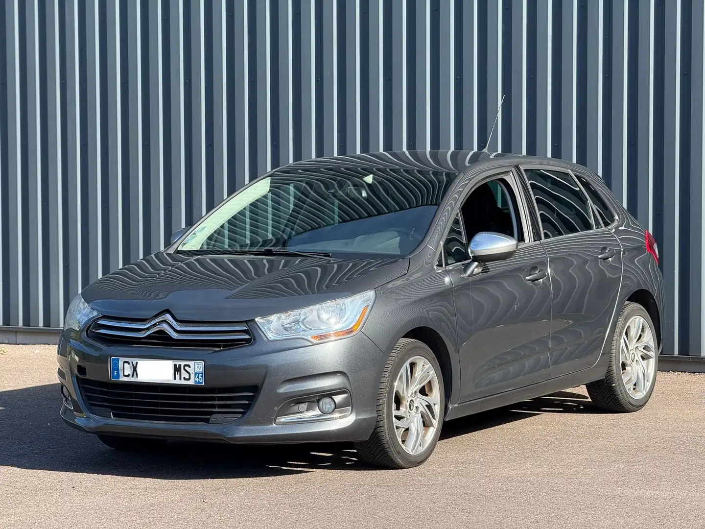 Citroen C4 1.6 HDi 92 Airdream Confort Gris - 1