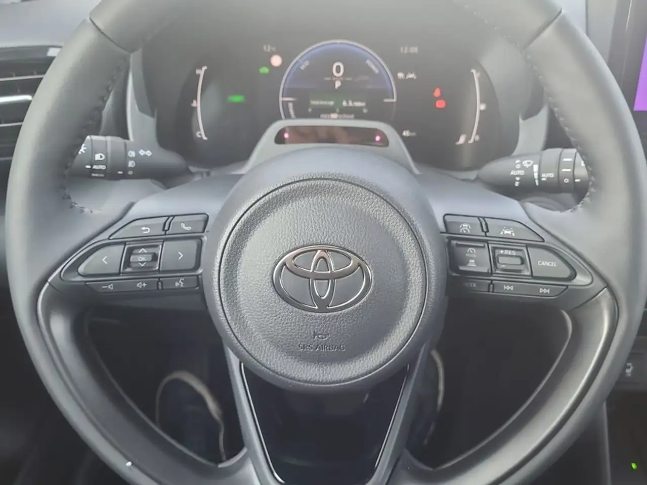Toyota Yaris Cross Hybrid 1.5 VVT-i Teamplayer, Winter + 11