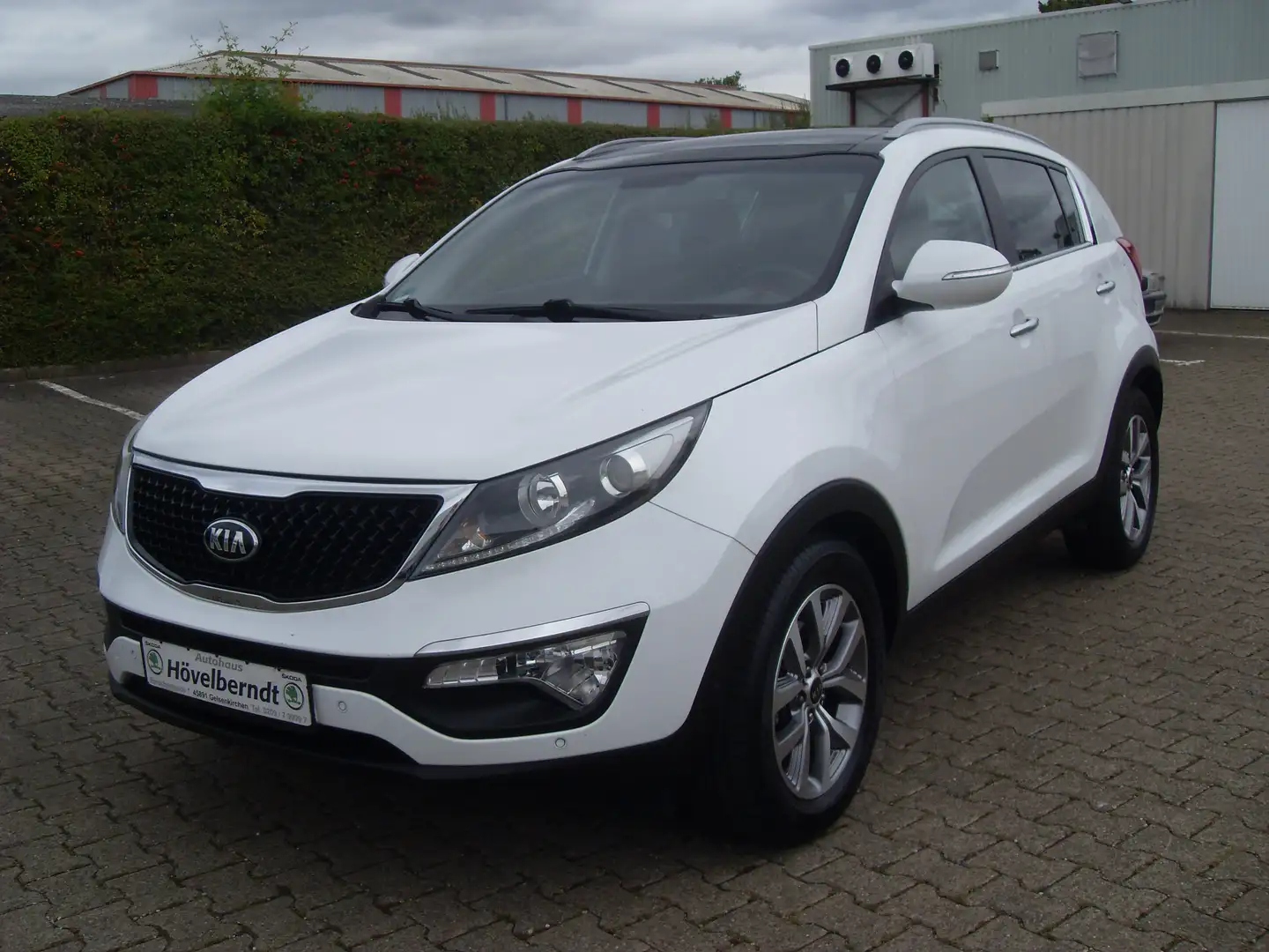 Kia Sportage 1,6 Dream Team 2WD Weiß - 1