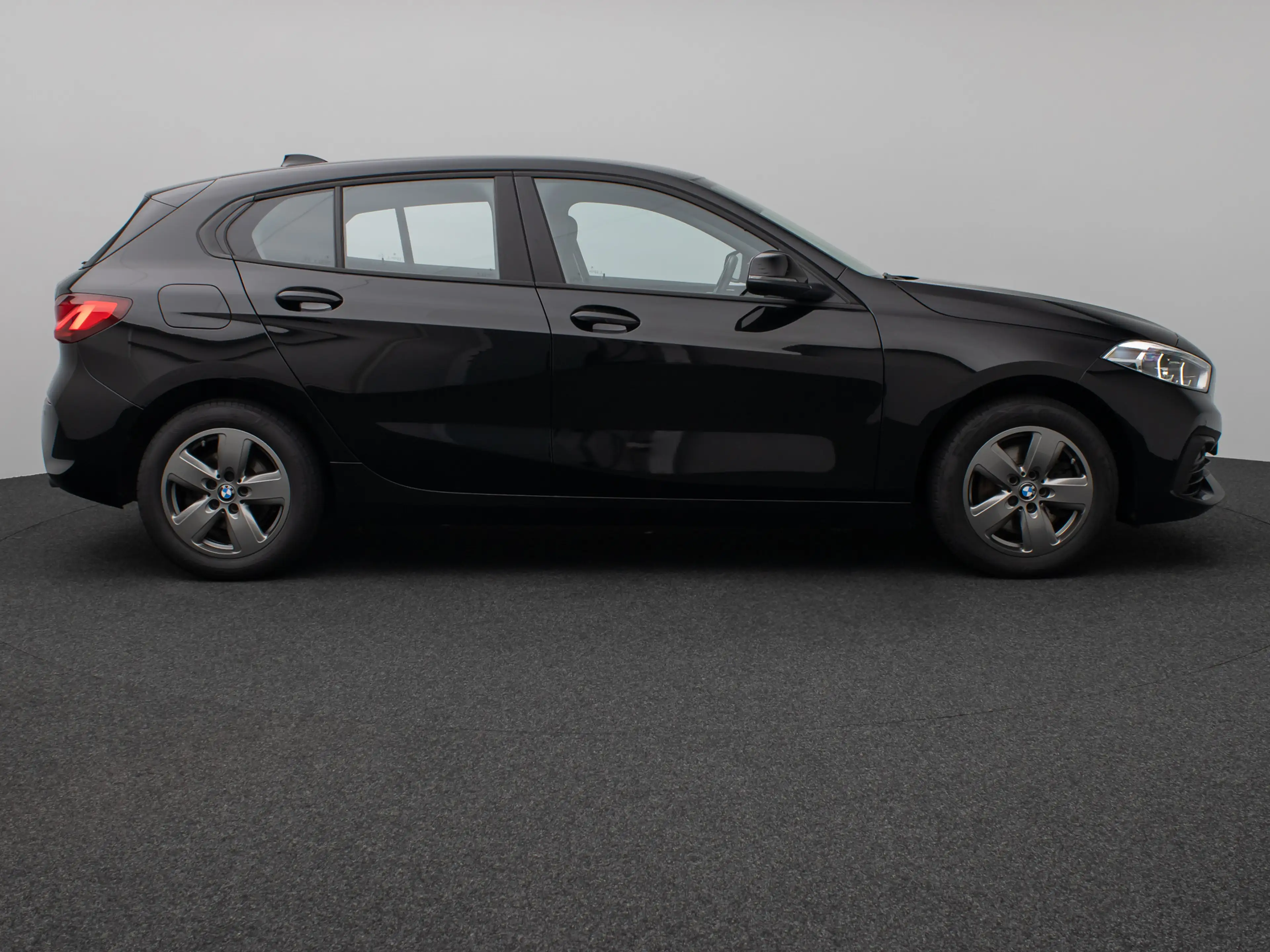 BMW 118 DAB CockPitPro Geschwindigkeitsreg PDC LED — photo 5