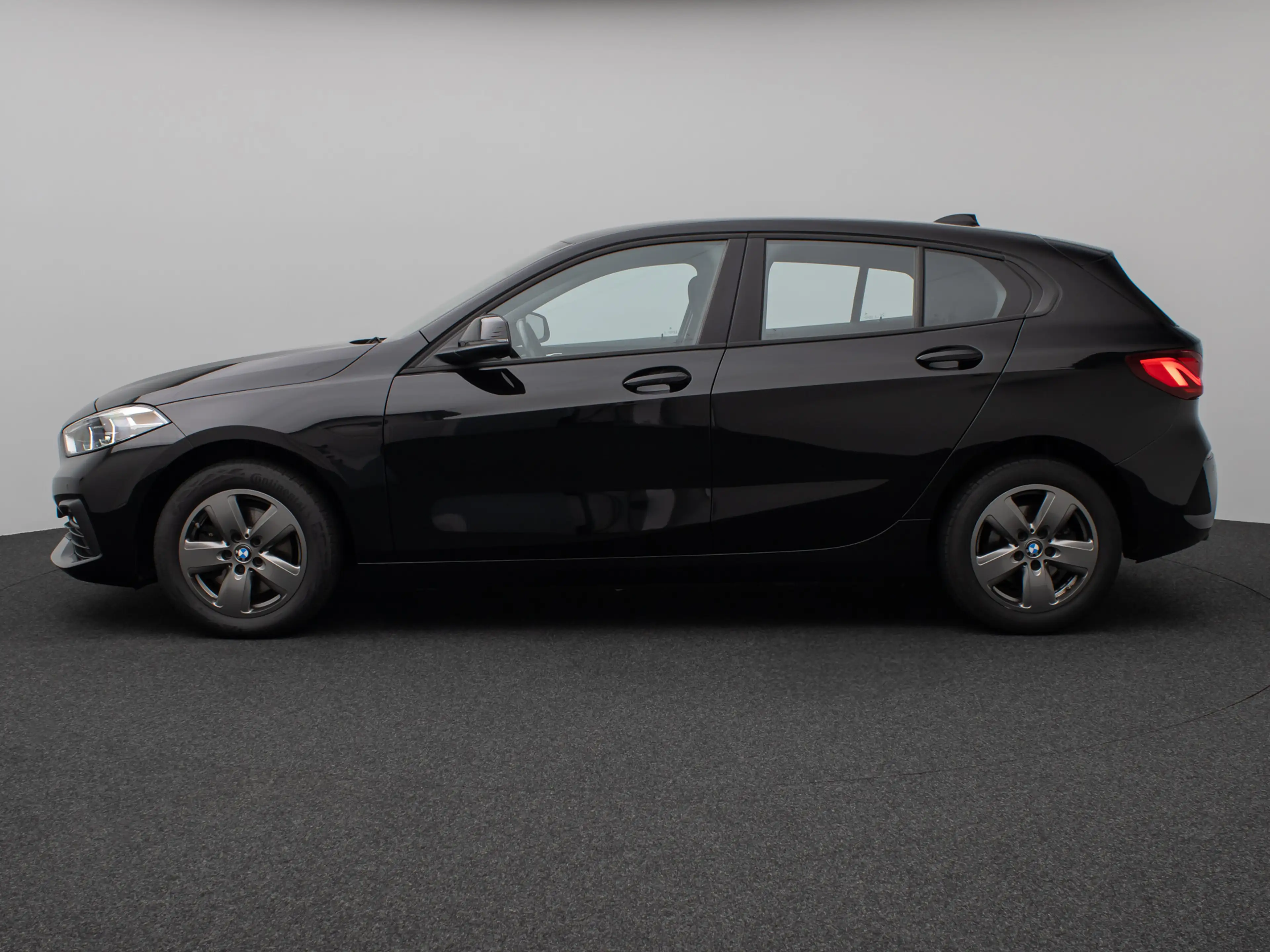 BMW 118 DAB CockPitPro Geschwindigkeitsreg PDC LED — photo 11