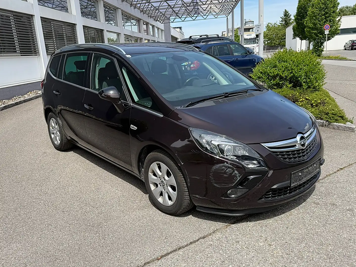 Opel Zafira Tourer 1,4 Turbo Ecotec Edition Aut. Braun - 1