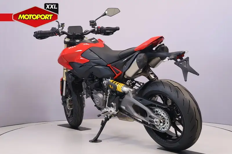 Ducati HYPERMOTARD V2 - foto 6