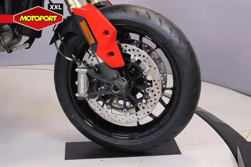 Ducati HYPERMOTARD V2 - foto 7