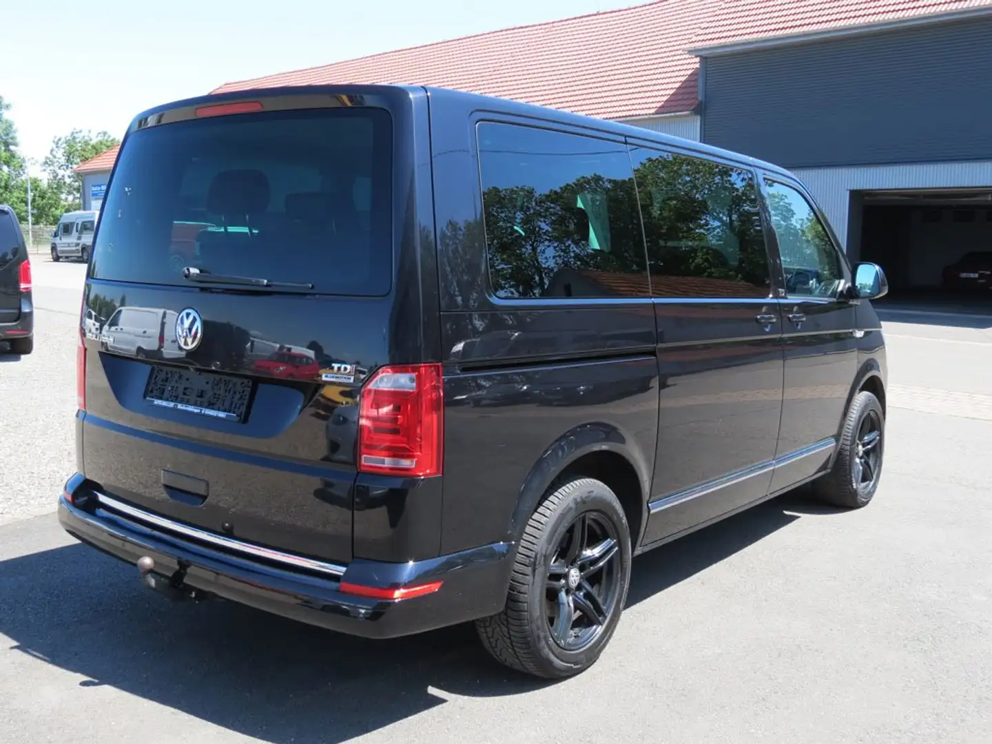Volkswagen T6 Multivan Generation Six Alcantara LED DCC ACC Kam. Stndh. Schwarz - 2