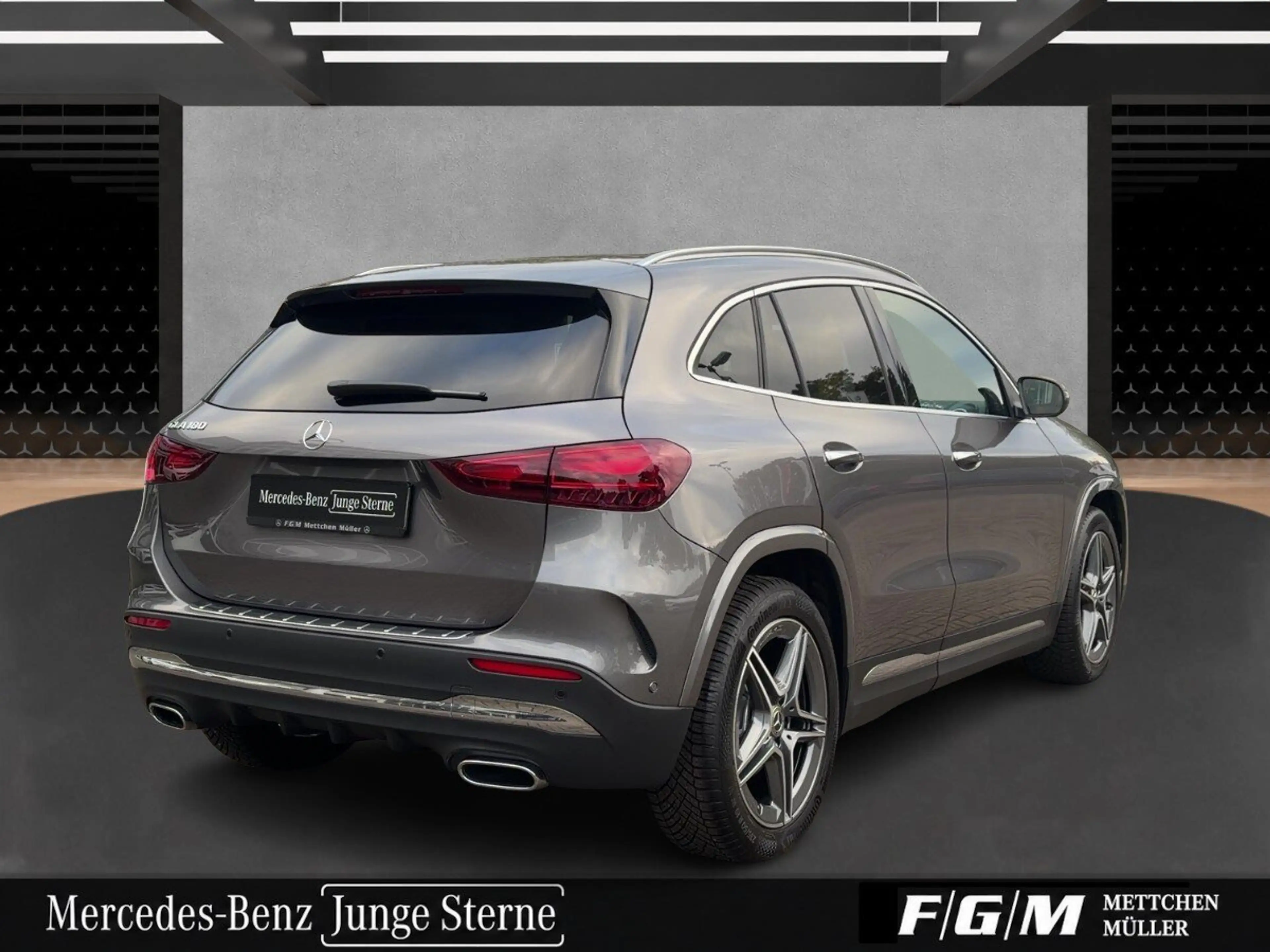 Mercedes-Benz GLA 180 GLA 180 AMG+PANORAMADACH+KEYGO+360+LED+TOTWINKEL — photo 3
