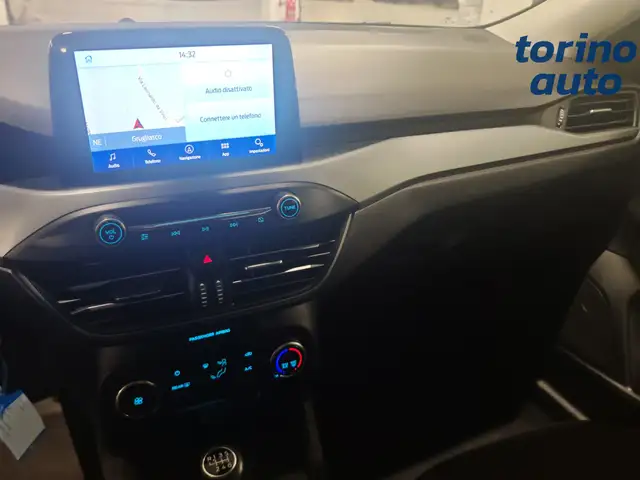 Ford Focus view 13