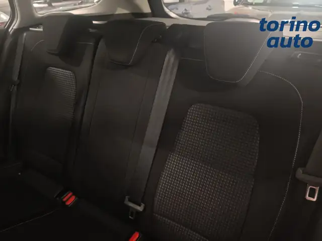 Ford Focus view 8