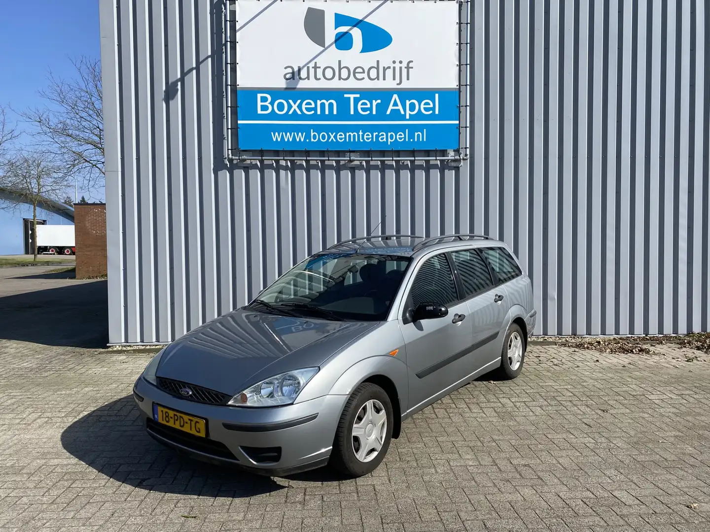 Ford Focus Wagon 1.6-16V Ambiente Grijs - 1