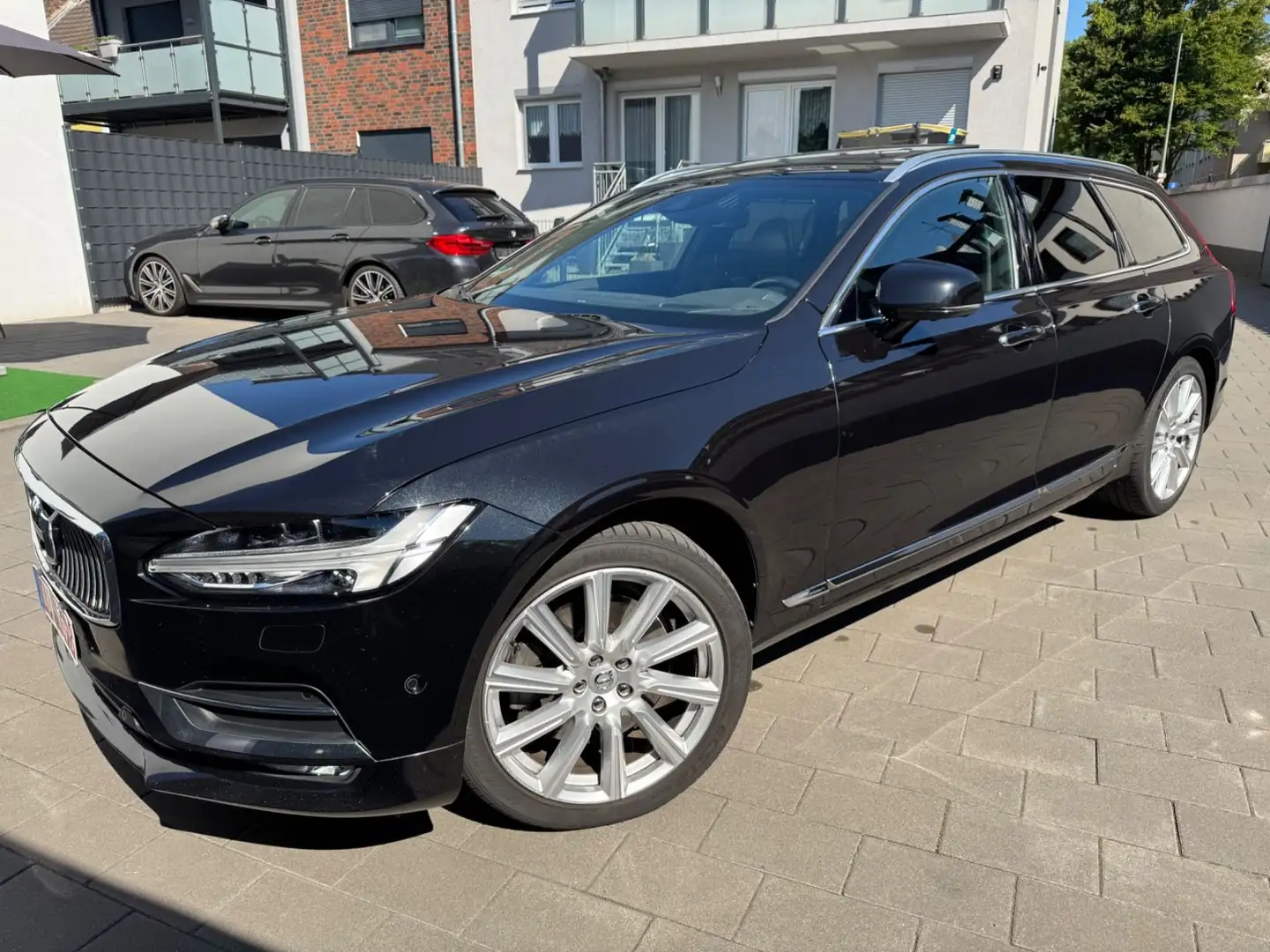 Volvo V90 Kombi Inscription AWD*Panorama*Head-Up*Leder Noir - 1