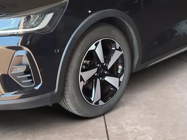 Ford Focus view 15