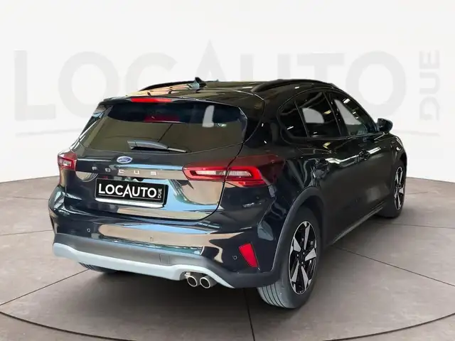 Ford Focus view 4