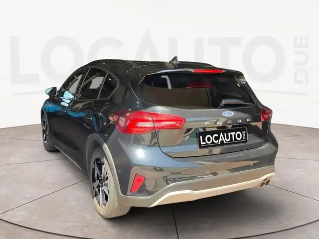 Ford Focus view 5