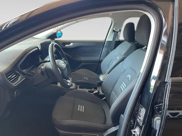 Ford Focus view 7