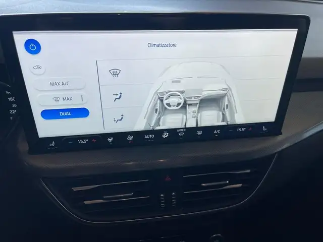 Ford Focus view 10