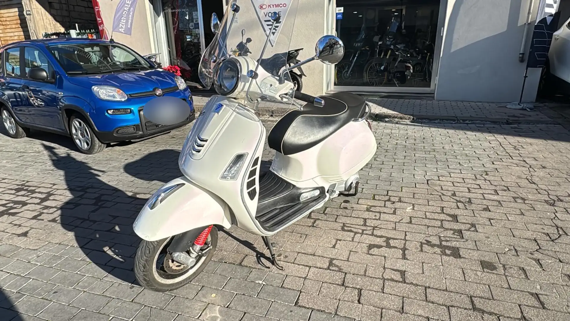 Vespa GTS 300 - 1