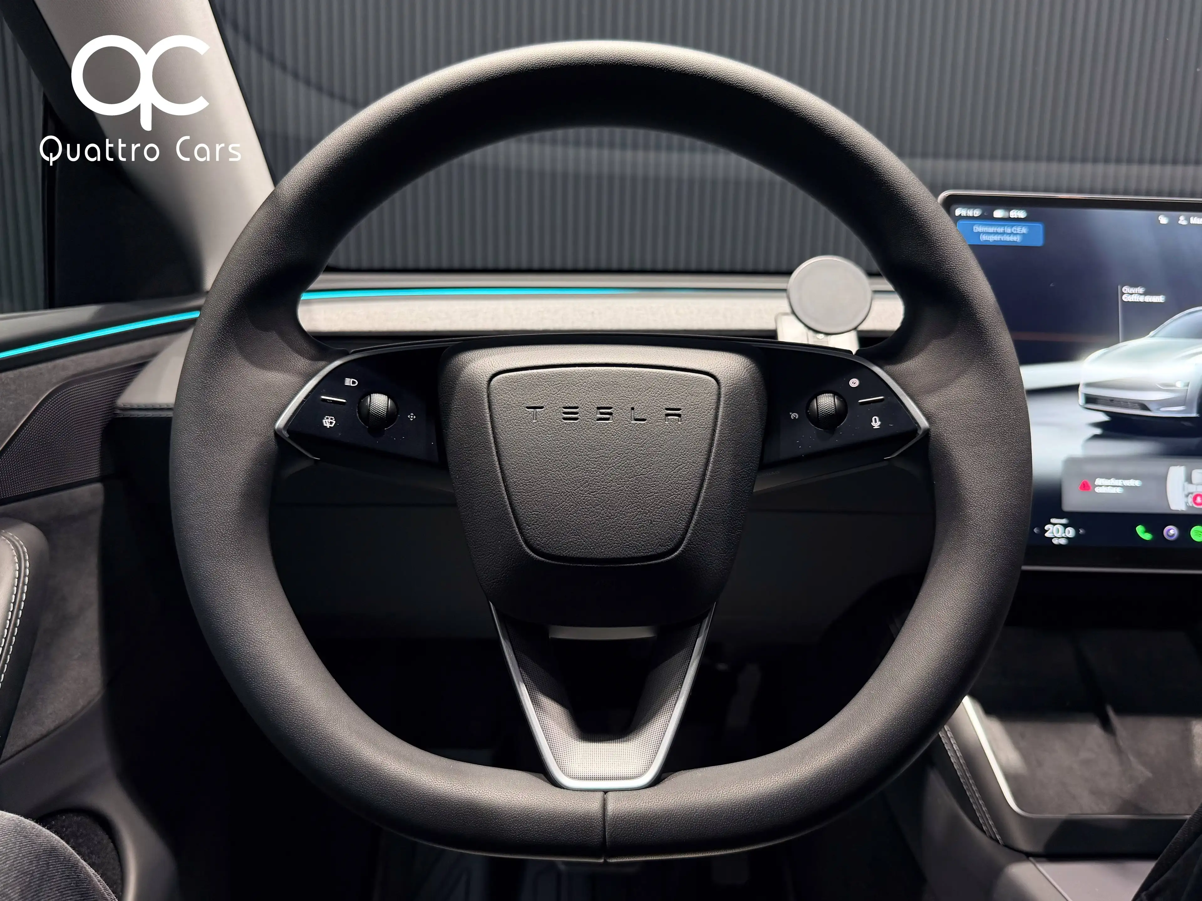 Tesla Model Y Dual Motor AWD / Premium Grande Autonomie / 20" / QuickSilver — photo 15
