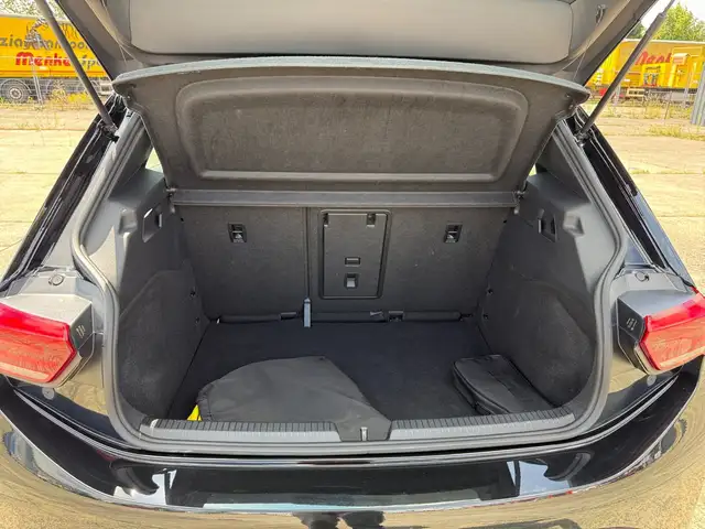 Volkswagen Id.3 view 14