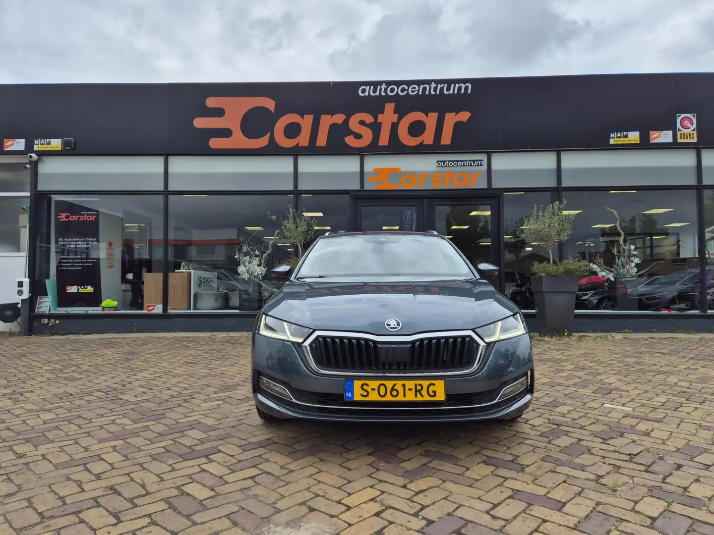 Skoda Octavia Combi 1.4 TSI iV PHEV Business Edition Plus|Navi|C Grey - 2