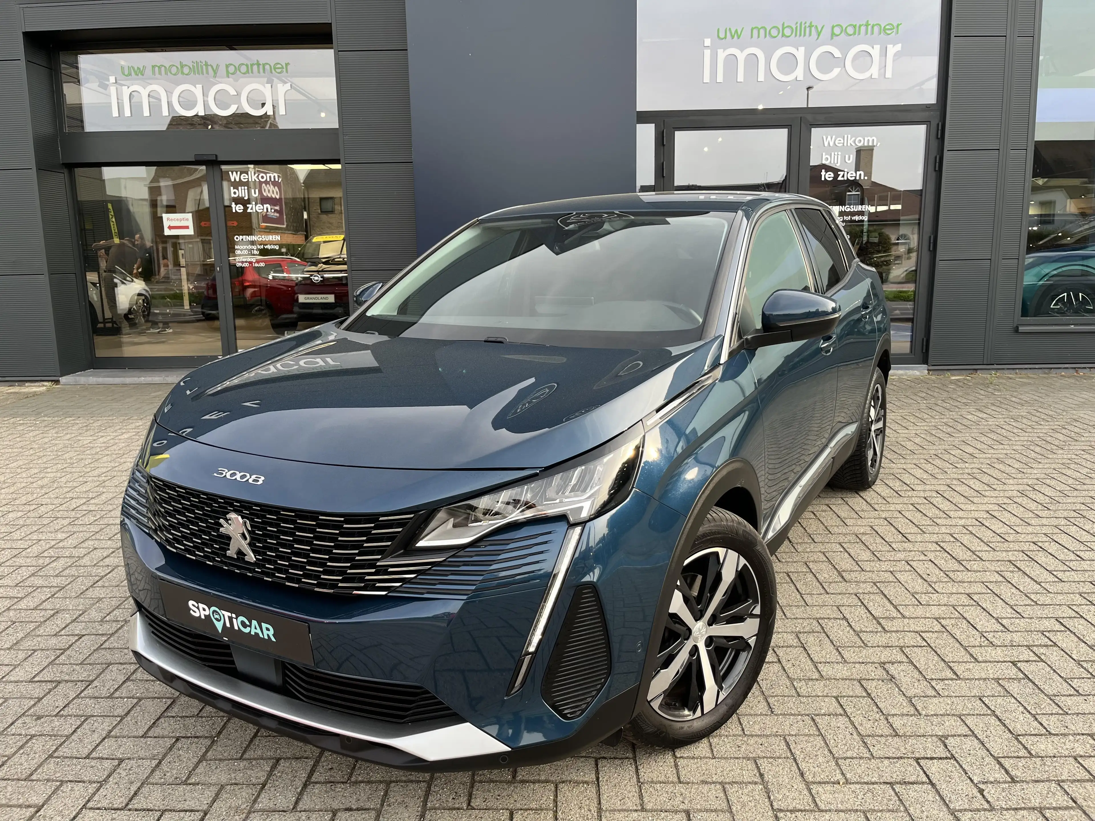 Peugeot 3008 1.2i S&S Allure EAT8 5d 96kW — photo 2