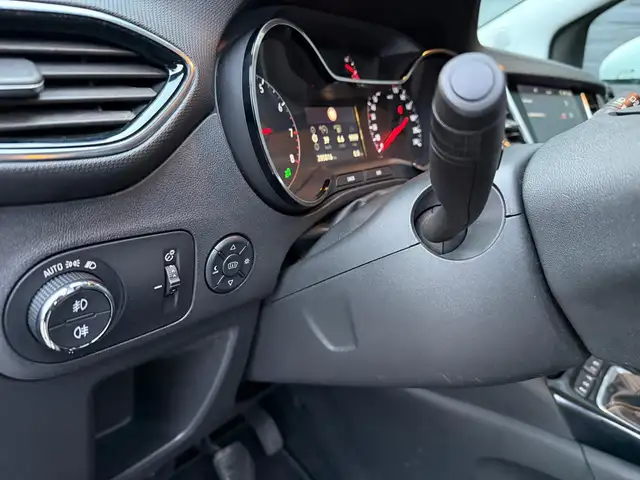 Opel Crossland X view 14