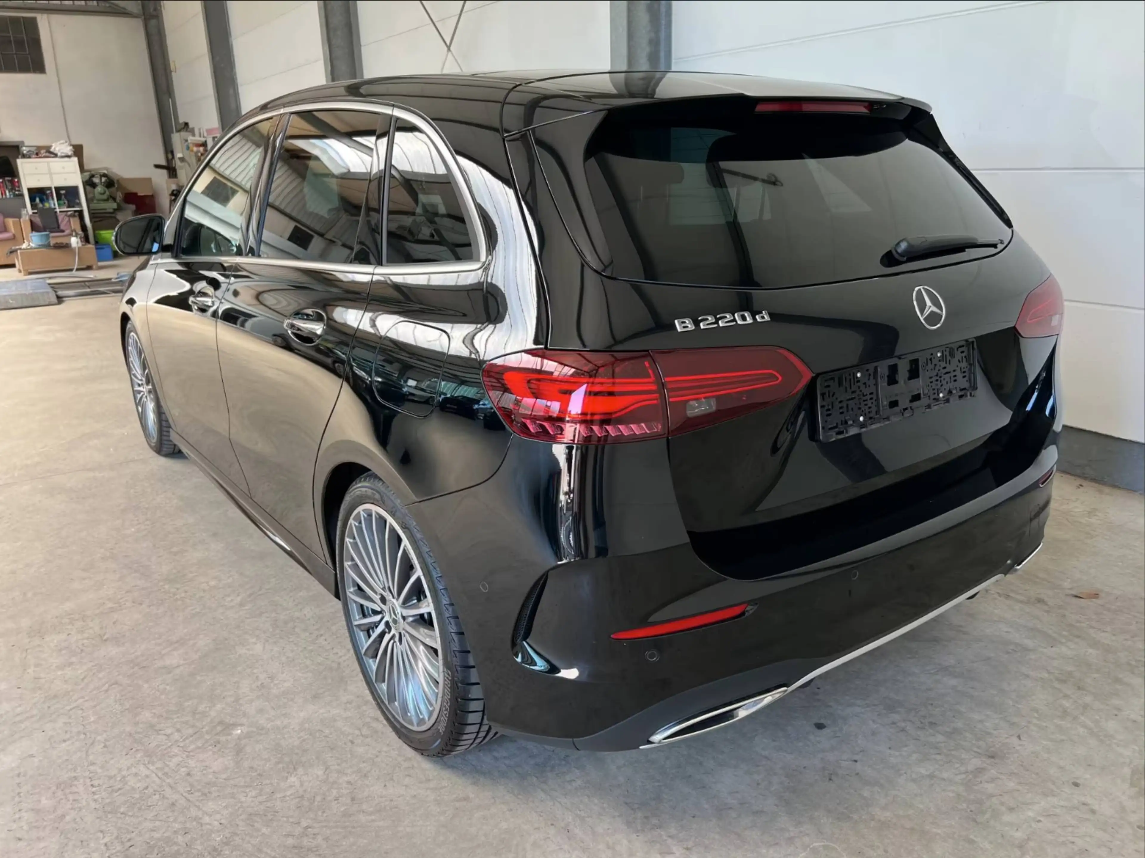 Mercedes-Benz B 220 B 220 d (247.014) — photo 3